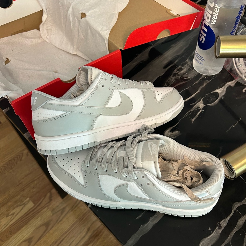 Nike dunks, Size 12. Never worn.